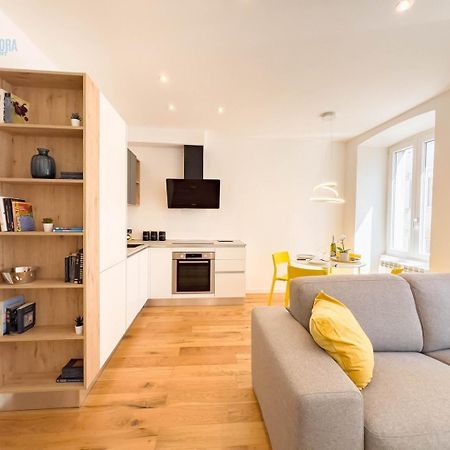 Cassa Di Risparmio 11 Tirabora Short Rent Триест Экстерьер фото