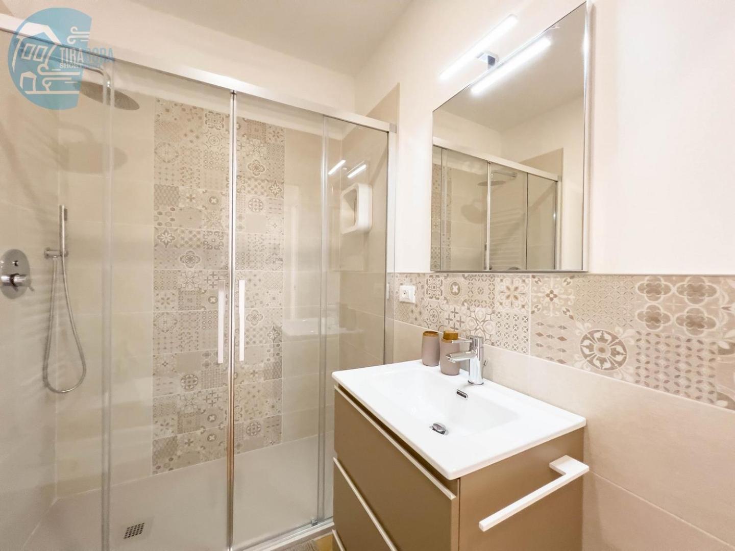 Cassa Di Risparmio 11 Tirabora Short Rent Триест Экстерьер фото